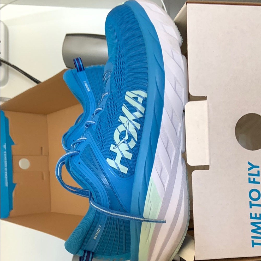 Hoka One One Bondi 7 Sneakers - Blue/Worn once/ size mens 9 or womens 10